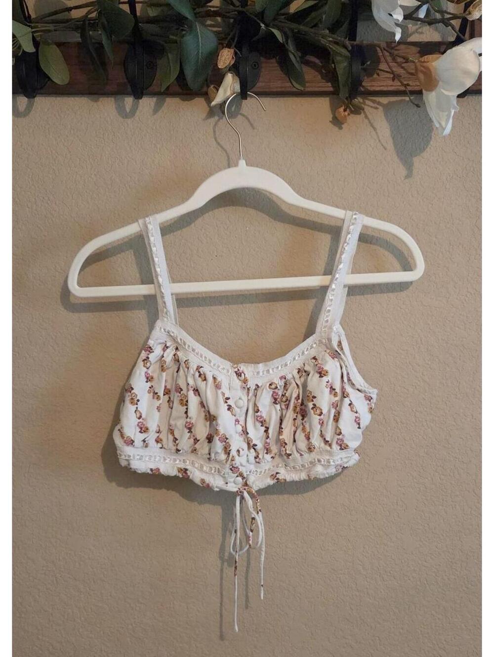 Aeropostale Floral Crop Top Size Medium